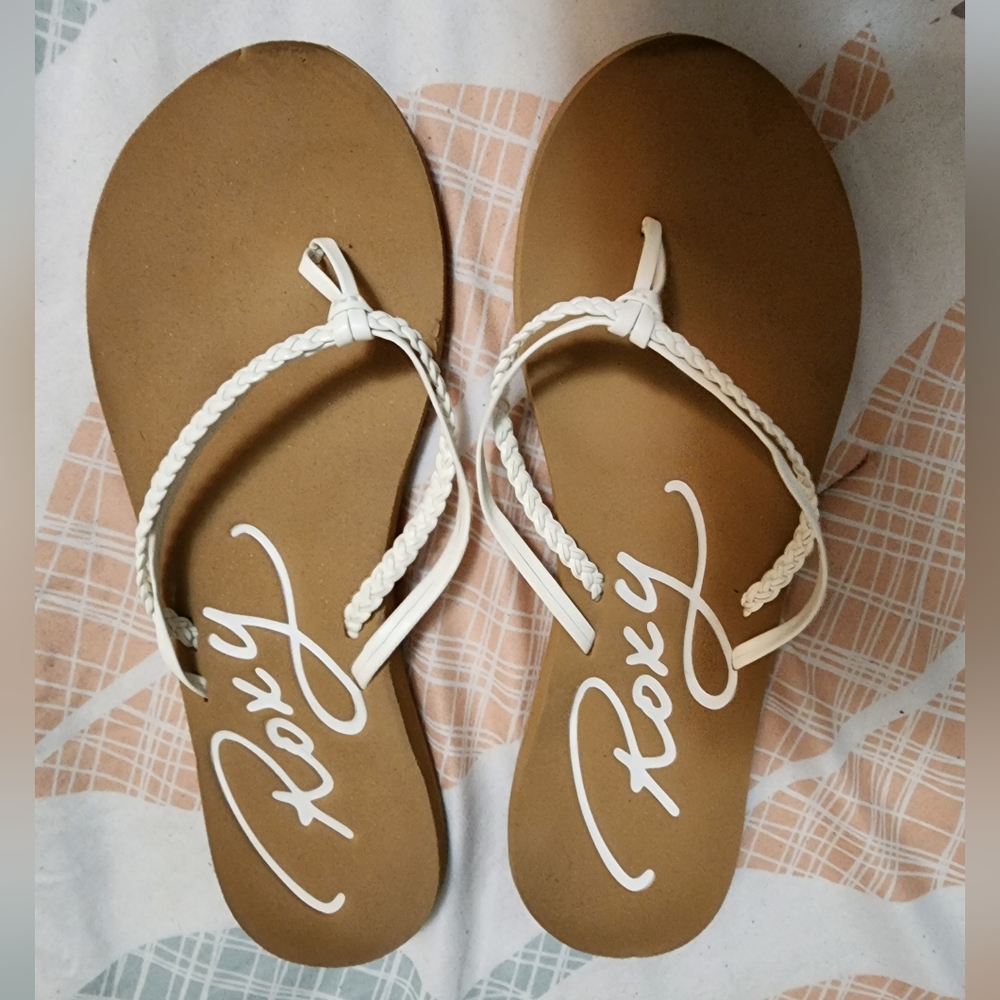 Roxy Thong Sandals (Size 7)